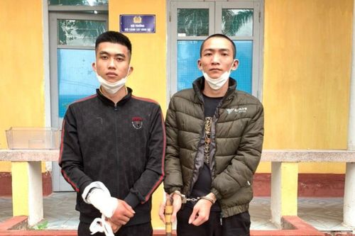 Nghi ngờ vợ léng phéng bên ngoài, chồng rủ bạn chém 'tình địch' trọng thương