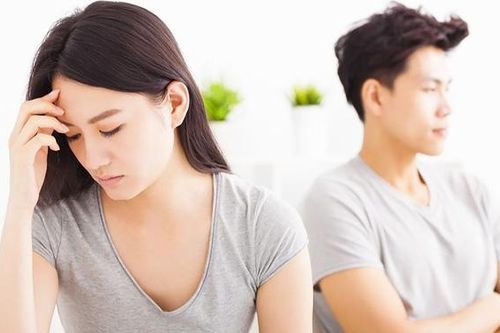 Những điều vô tâm của chồng khiến vợ cạn kiệt cảm xúc
