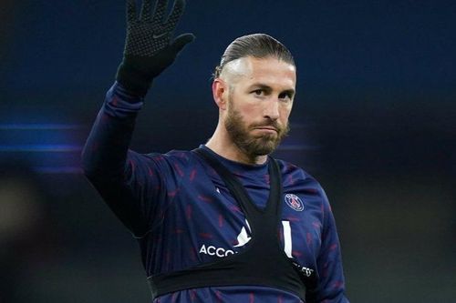 Sergio Ramos bị cổ động viên PSG la ó