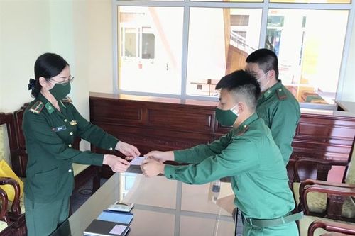 Tấm thẻ nhân văn dành cho quân nhân và thân nhân quân nhân tại ngũ