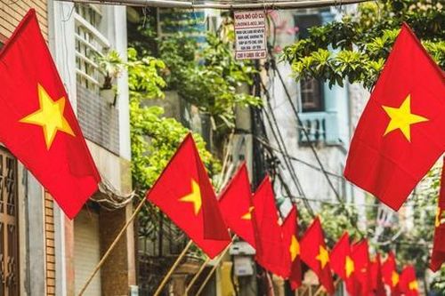 Chế độ tiền lương, thưởng đi làm dịp Giỗ tổ Hùng Vương, ngày 30/4 và 1/5