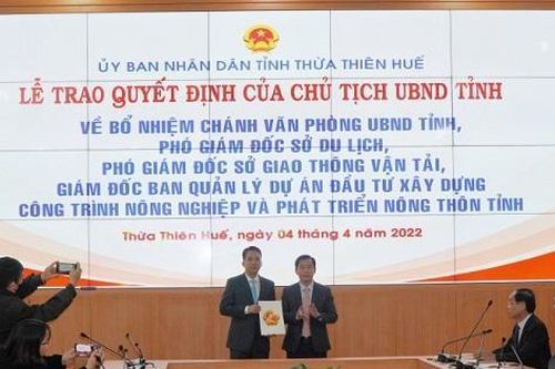 Thừa Thiên Huế công bố các quyết định bổ nhiệm cán bộ lãnh đạo cấp Sở, ngành địa phương