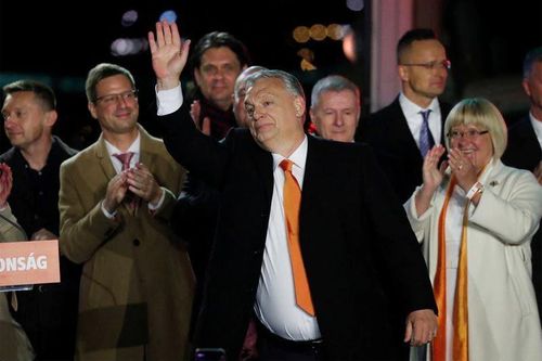 Thủ tướng Hungary tái cử nhiệm kỳ 4, gọi Tổng thống Ukraine là đối thủ