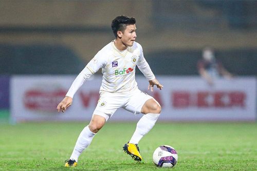 Quang Hải chơi mờ nhạt trong trận đấu chia tay V.League