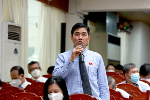 Bài 1: Chất vấn sâu, giám sát xuyên suốt