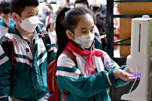 Trẻ mầm non háo hức đến trường sau 1 năm nghỉ vì COVID-19
