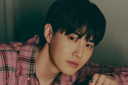 Suho khiến EXO-L thỏa nỗi nhớ, chính thức quay lại K-Pop với mini album 'Grey Suit'