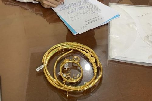 Nợ nần túng quẫn, gã trai đánh liều cướp giật 20 chỉ vàng