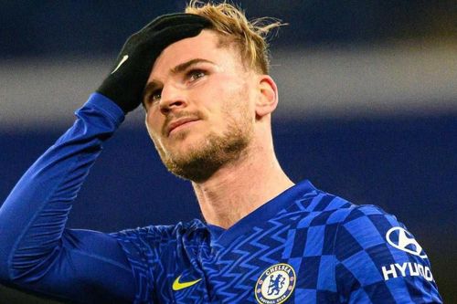Cú tát cảnh báo Chelsea