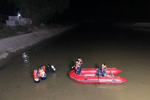 Thanh Hóa: 5 học sinh đuối nước thương tâm trên sông Mộc Khê
