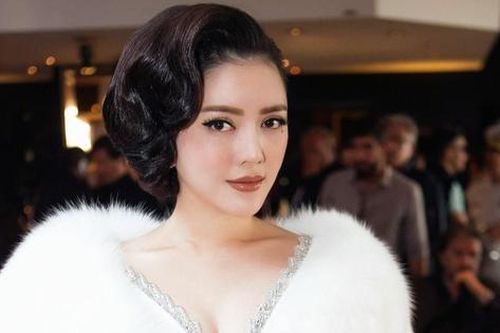 Lý Nhã Kỳ trở lại với thảm đỏ LHP Cannes 2022 sau 3 năm vắng bóng