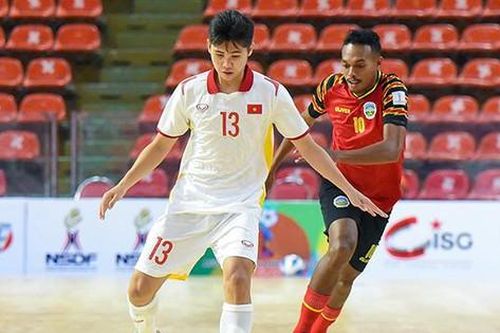 Thắng đậm Timor Leste 7-1, futsal Việt Nam vươn lên ngôi đầu bảng