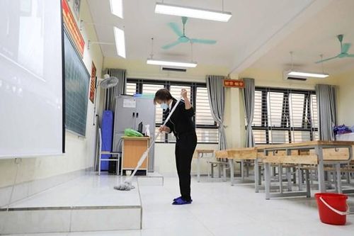 Học sinh, phụ huynh Thủ đô tất bật chuẩn bị cho ngày tới trường