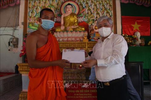 Chủ tịch Ủy ban Trung ương MTTQ Việt Nam chúc Tết Chôl Chnăm Thmây tại tỉnh Hậu Giang