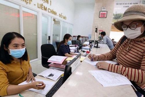 Giảm trừ gia cảnh: Người nộp thuế có 'thiệt đơn thiệt kép'?