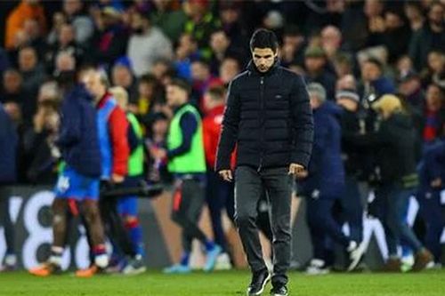 HLV Arteta xin lỗi vì thảm bại của Arsenal