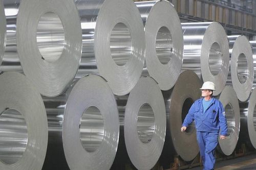 Sau dầu thô, châu Âu lại 'trống đánh xuôi, kèn thổi ngược' với kim loại từ Nga