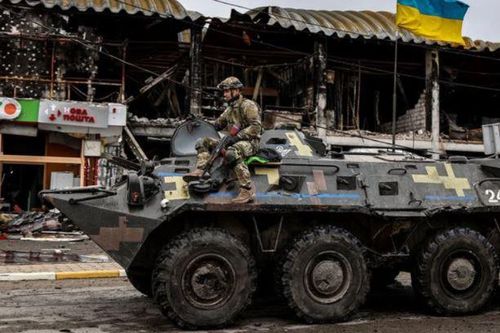 Quân Nga luồn sâu đánh hiểm ở Donbass - 3 vạn quân Ukraine trước 'ngã rẽ tử thần' tại Kiev