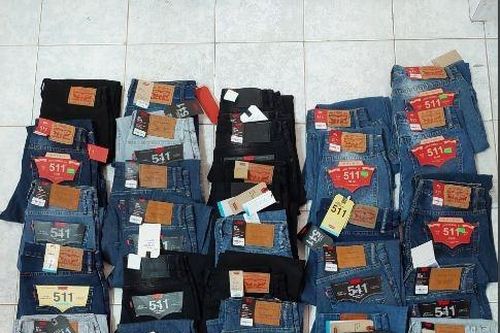 Buộc tiêu hủy trên 200 sản phẩm hàng hóa giả mạo nhãn hiệu tại Long An