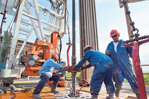 Hoa Kỳ đối mặt nhiều khó khăn trong phục hồi khai thác dầu thô