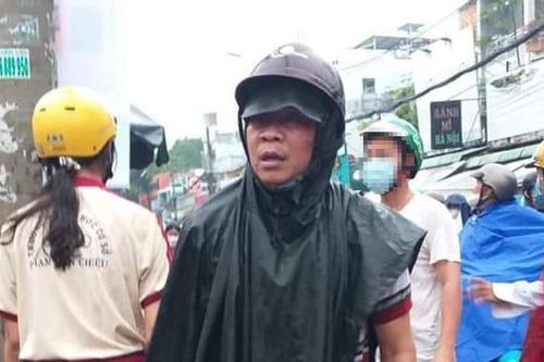 Nghi phạm đâm chết dân quân tự vệ ở TP.HCM ra đầu thú