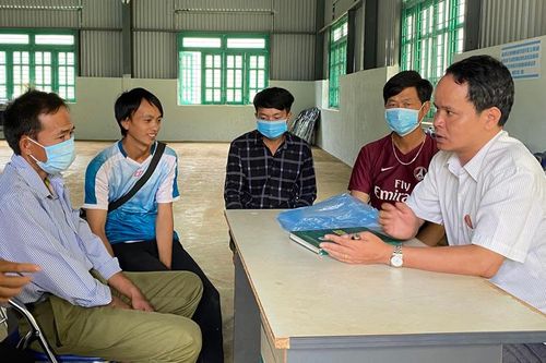 Thêm 25 chủ rừng mở tài khoản nhận tiền dịch vụ môi trường rừng