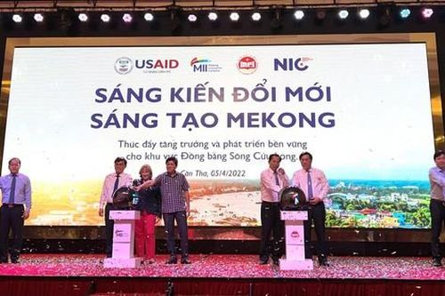 Cần Thơ: Đổi mới sáng tạo, thúc đẩy tăng trưởng và phát triển gắn liền chuyển đổi số