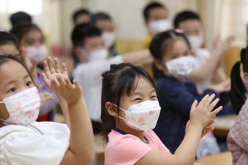 Những hình ảnh không thể quên trong ngày đến trường của học sinh thủ đô