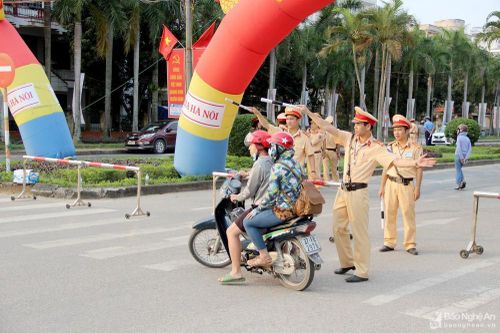 Cửa Lò cấm xe nhiều tuyến đường để phục vụ khai mạc lễ hội du lịch biển