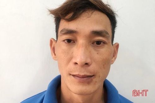 Đấu tranh với đối tượng tàng trữ ma túy, phát hiện thêm hành vi trộm cắp