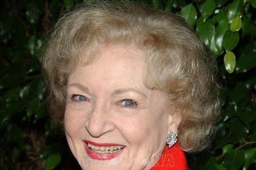 Đấu giá kỷ vật của minh tinh nổi tiếng Betty White