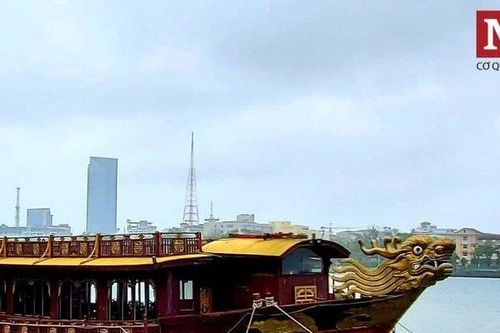 Vì sao ngự thuyền tiền tỷ huyền thoại ở Huế 'kén' người mua?