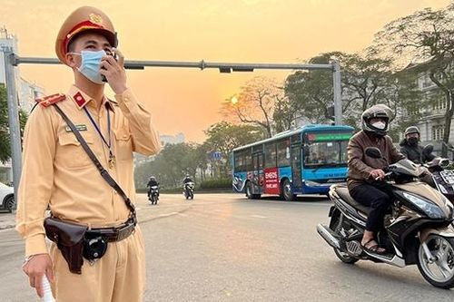 Giao thông thông suốt trong 'tháng tư khai trường'