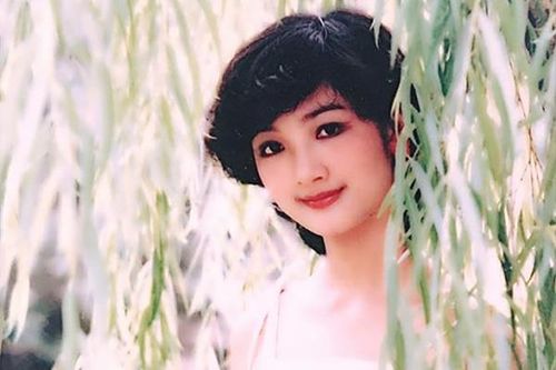 Vẻ đẹp tuổi 20 nghiêng nước nghiêng thành của Hoa hậu Giáng My