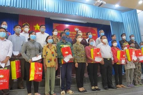 Mang tết Chol Chnam Thmay ấm áp đến với bà con Khmer ở Tiền Giang
