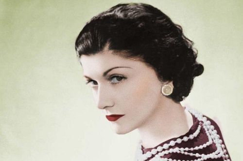 Coco Chanel từng bị chê lỗi thời