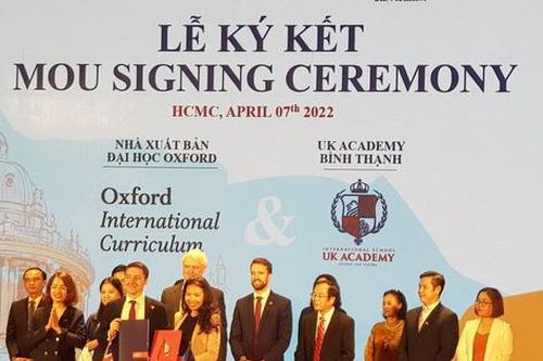 UKA và OUP hợp tác triển khai chương trình Phổ thông Quốc tế Oxford tại Việt Nam