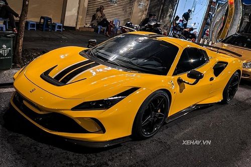Ferrari F8 Spider hơn 20 tỷ tại Việt Nam được chủ nhân độ 'khủng'
