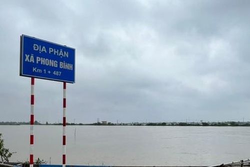 Nông dân trắng tay sau đợt lũ tiểu mãn lớn bất thường