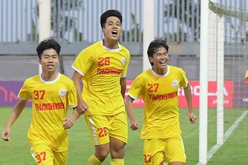 Thái Lan gặp ĐT futsal Việt Nam; Bàn thắng đẹp từ giữa sân của cầu thủ U19 Việt Nam