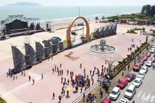 Phố biển Cửa Lò trước ngày khai hội