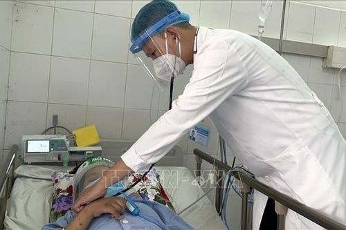 Phẫu thuật thành công bệnh nhân bị tắc động mạch khoeo kèm bệnh lý tim hiếm gặp