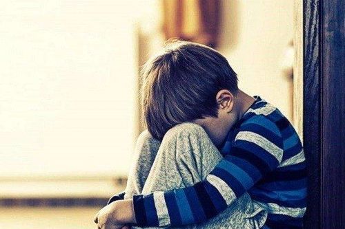 Chuyên gia 'mách' dấu hiệu nhận biết trẻ vị thành niên có thể tự tử