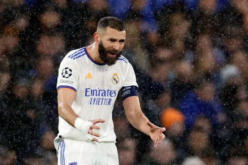 Benzema cân bằng kỷ lục đáng nể của Ronaldo