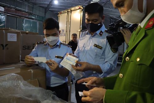 Hà Nội: Thu nộp ngân sách hơn 80 tỷ đồng từ chống buôn lậu, gian lận thương mại