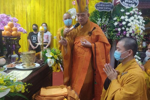 Lễ nhập kim quan Hòa thượng Thích Giác Vinh