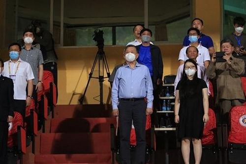 Bộ trưởng Tô Lâm dự khán trận đấu giữa Hà Nội FC và CLB CAND