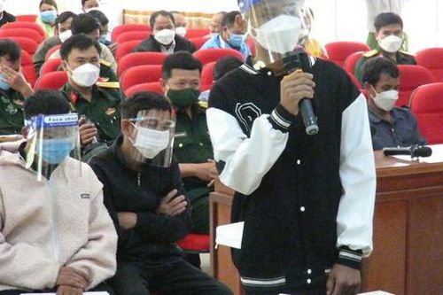 Thanh niên đột nhập trường học trộm 4 khẩu súng AK