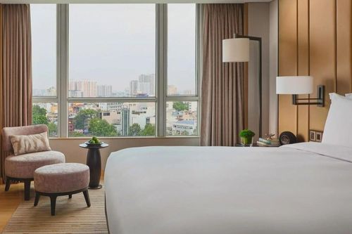 Căn hộ dịch vụ, khách sạn ở TP.HCM kín khách dịp giỗ Tổ