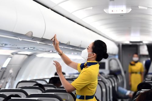 Lượng chuyến bay chở khách quý I giảm 24,8%